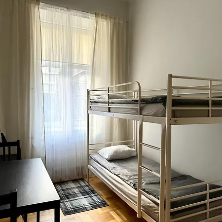 旅馆 森特旅馆 *