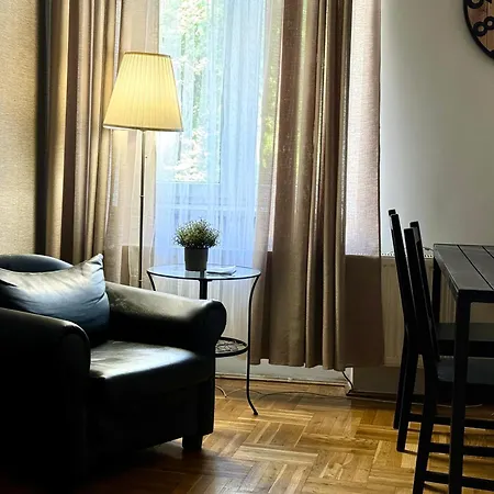 Cent Hostel *
