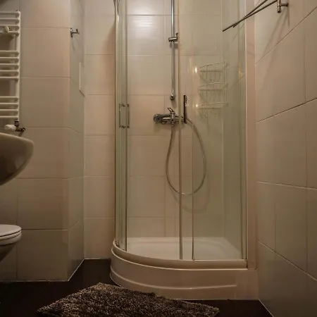 森特旅馆 旅馆 *